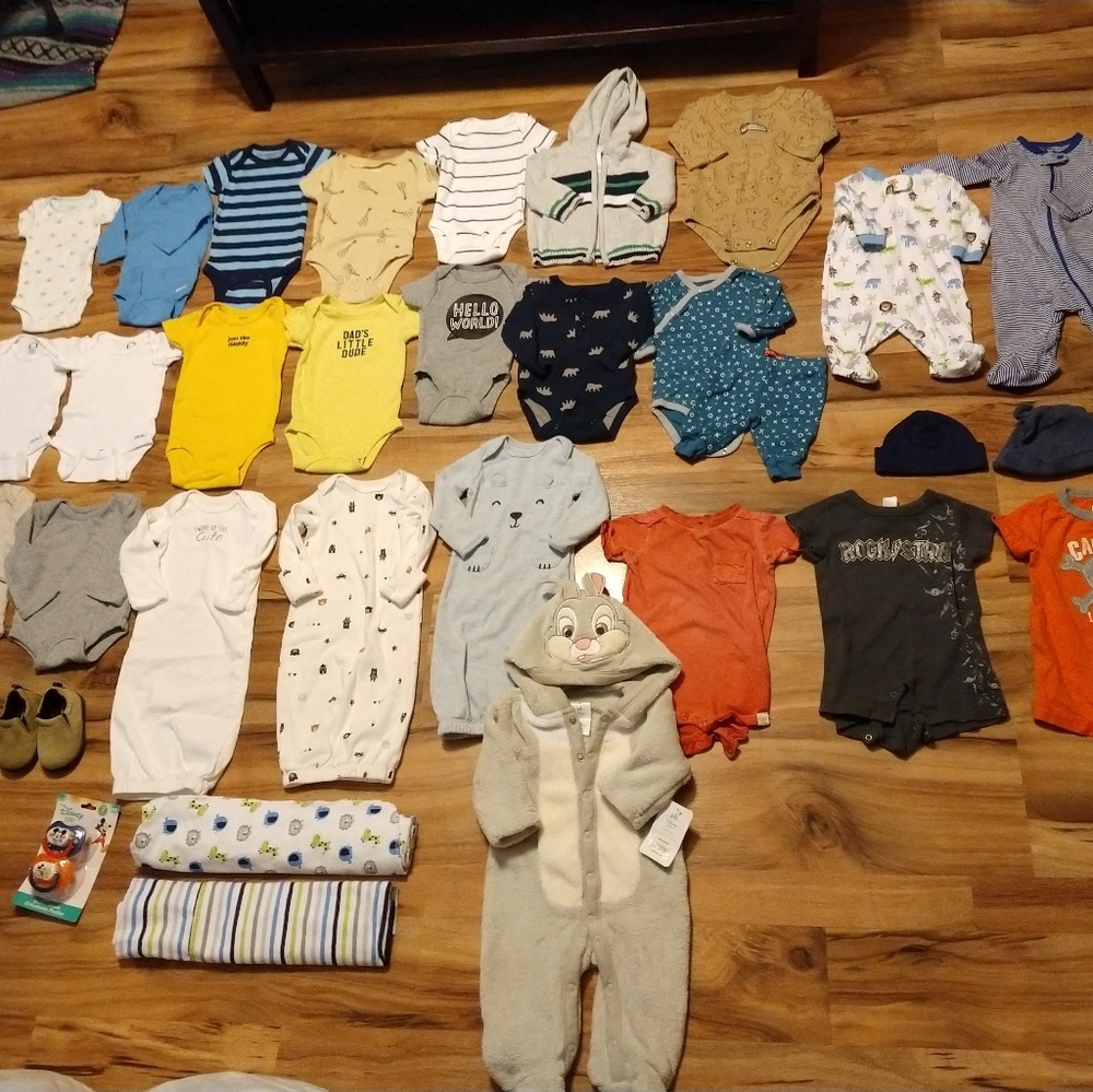 Newborn to 3 months boys clothes